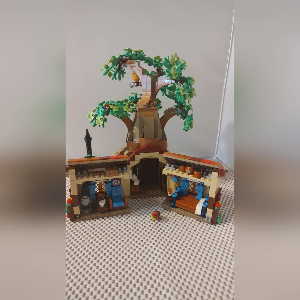 Lego Ideas 21326 Winnie The Pooh Building Toy Set As Shown - Picture 4 of 4